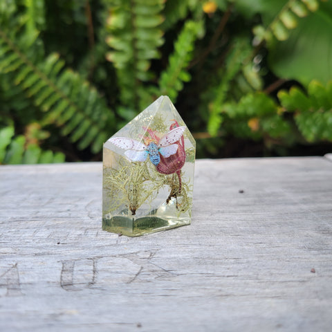 Mini Cicada Crystal Point