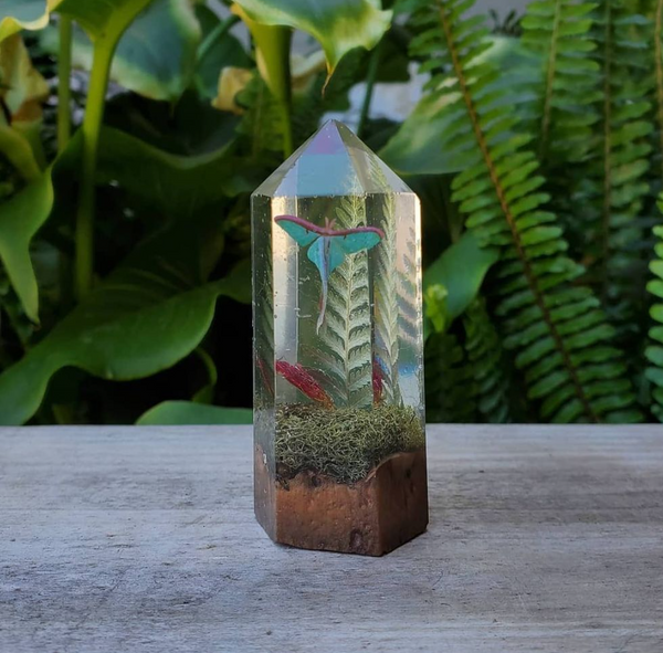 3.75" Tall Crystal Point Mold