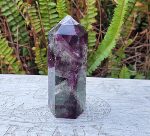 3.75" Tall Crystal Point Mold